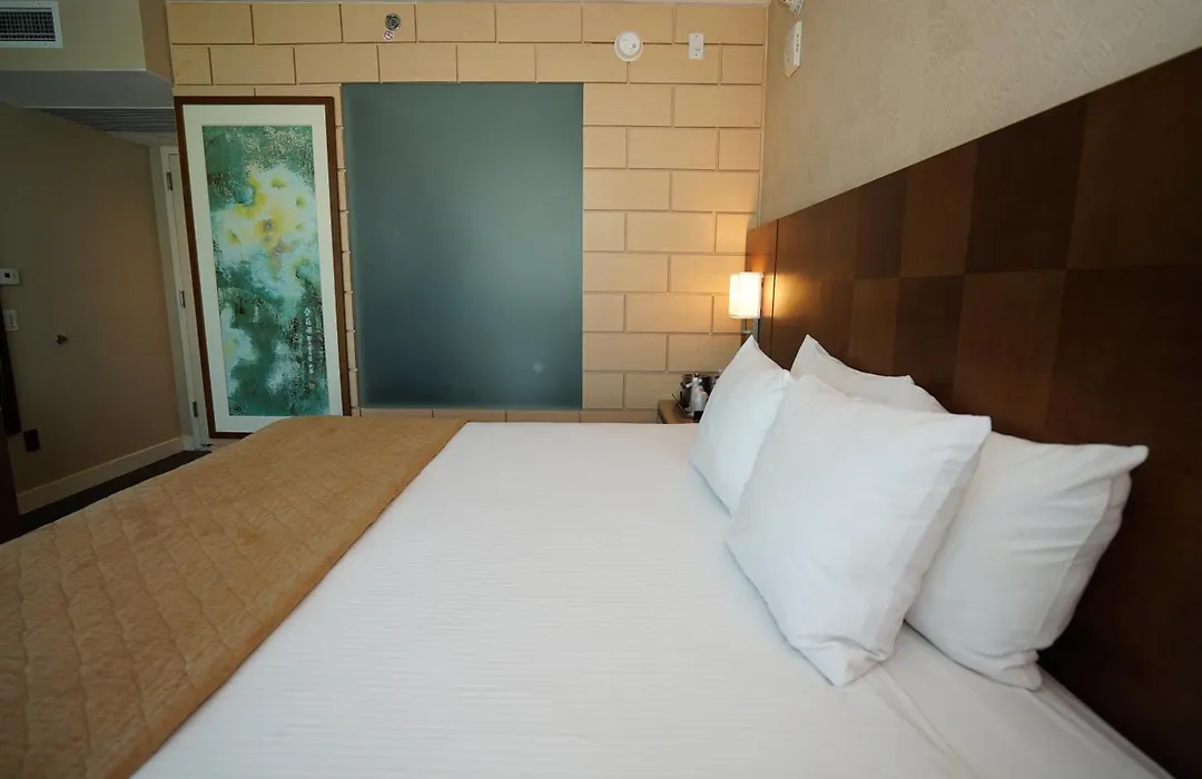 Wyndham Garden Chinatown-1